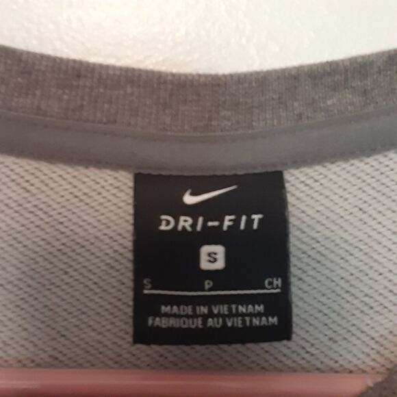 Nike Dri Fit Crew Neck Sweatshirt Adult Mens Gray Size Small Pullover - Picture 3 of 7